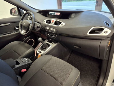 Renault Scenic E-Tech Electric 1.5 dCi 110CV Dynamique (9)