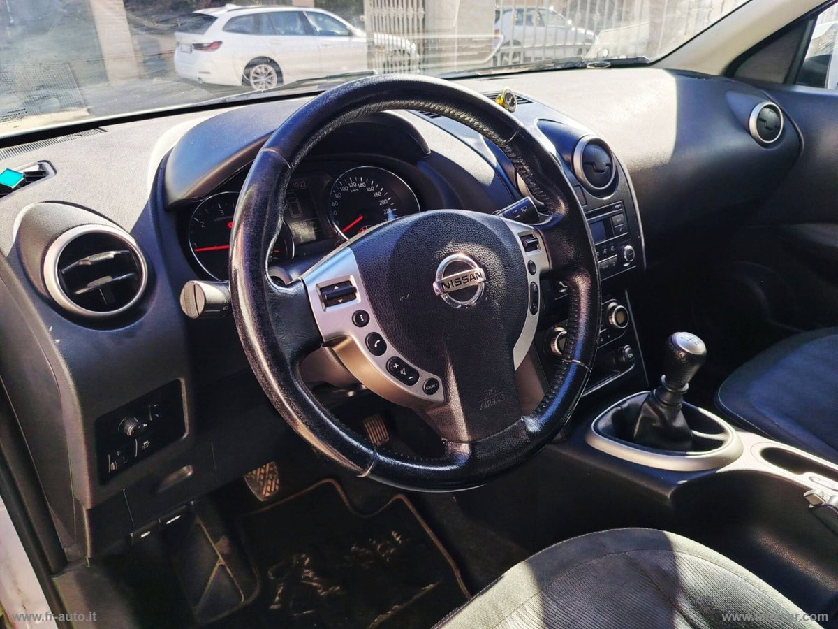 Nissan Qashqai 1.5 dCi DPF Tekna (4)