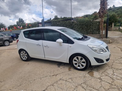 Opel Meriva 1.3 CDTI 95CV ecoFLEStart&Stop Cosmo (4)