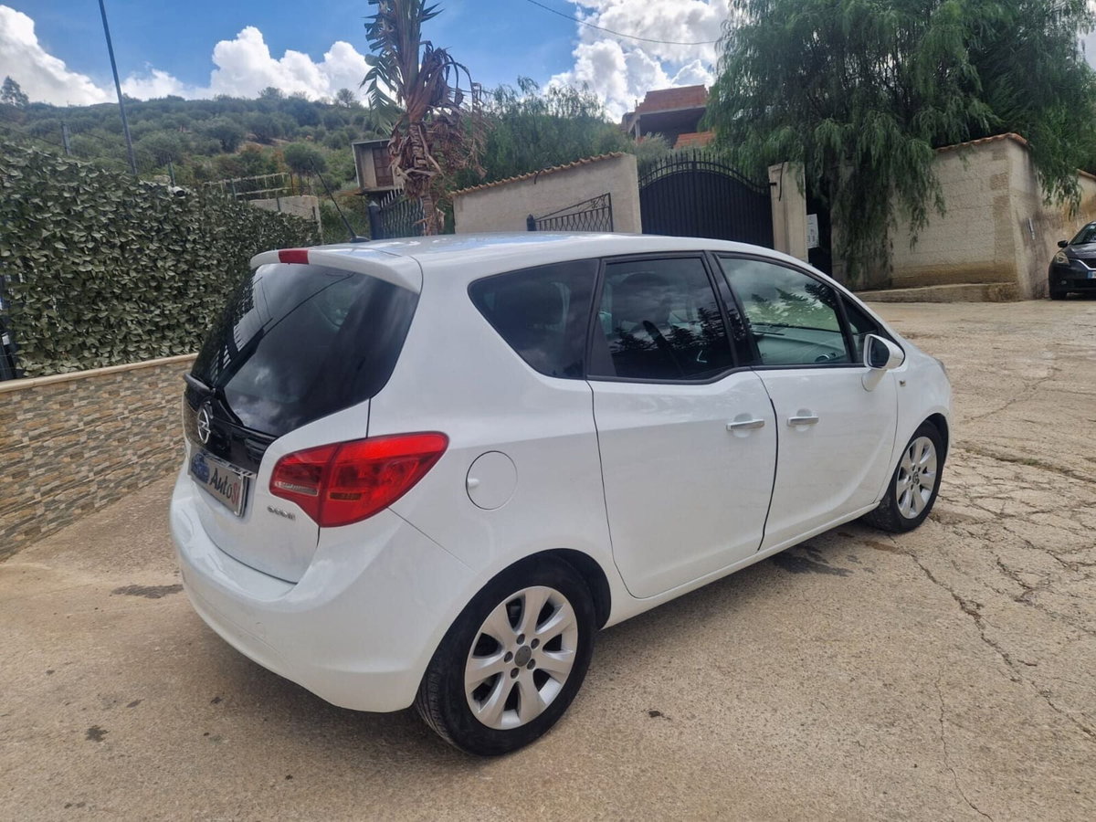 Opel Meriva 1.3 CDTI 95CV ecoFLEStart&Stop Cosmo (5)