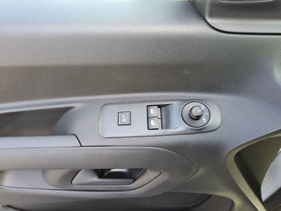 Citroen Berlingo Furgone BlueHDi 100 Van M Driver (14)