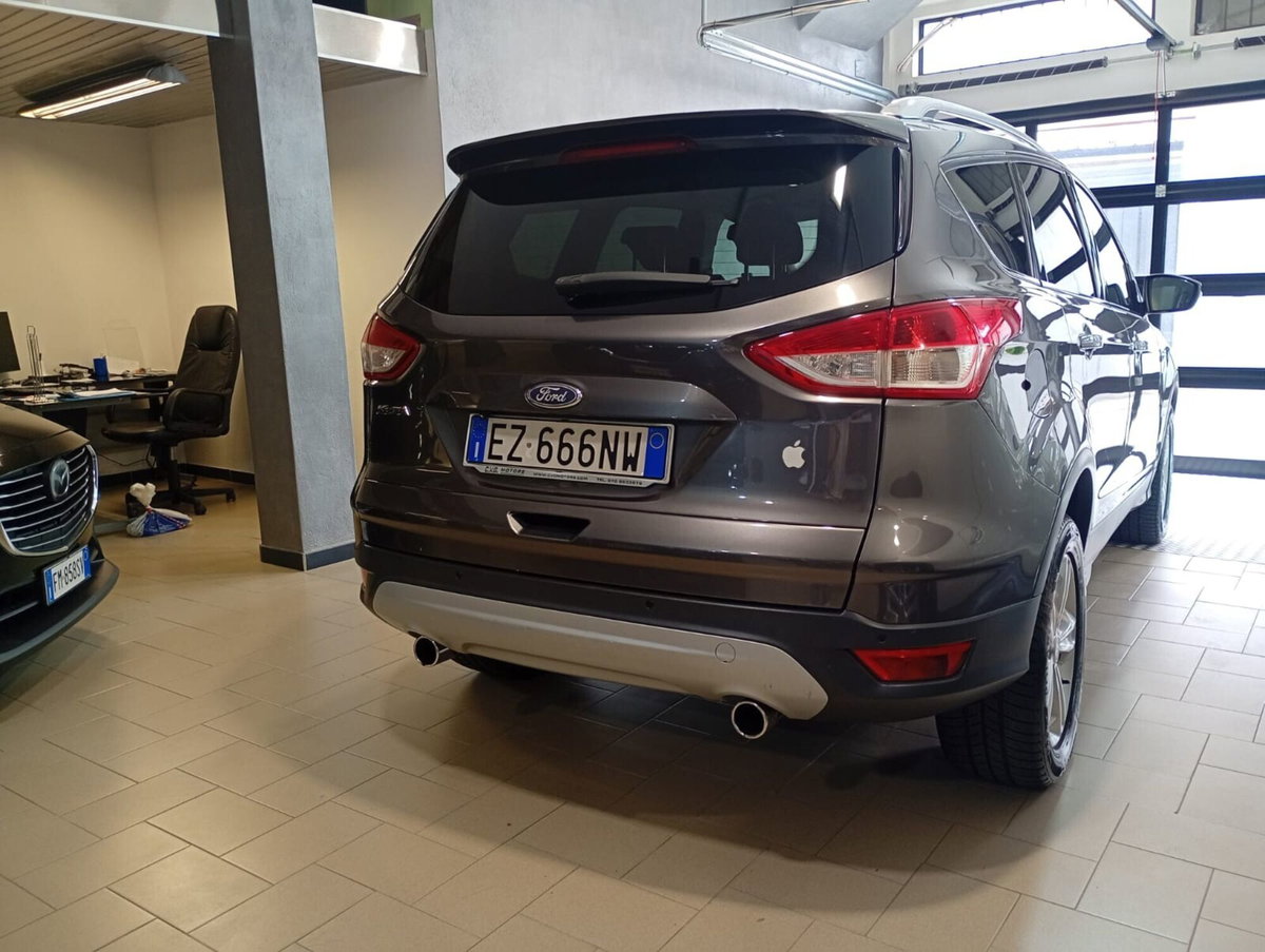 Ford Kuga 2.0 TDCI 120 CV S&S 2WD Titanium X (4)