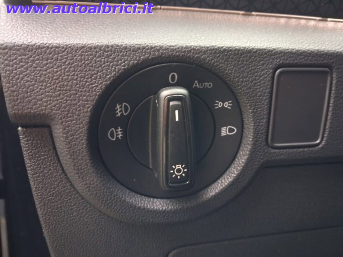 Volkswagen T-Cross 1.0 TSI 110 CV DSG Style (13)