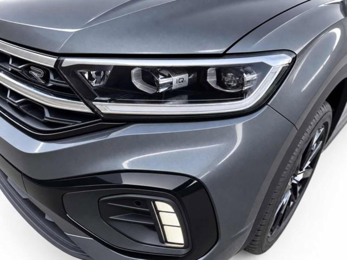 Volkswagen T-Roc 1.5 tsi R-Line dsg (10)