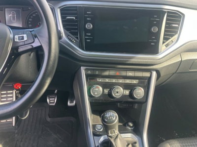 Volkswagen T-Roc 2.0 tdi R-Line 115cv (11)