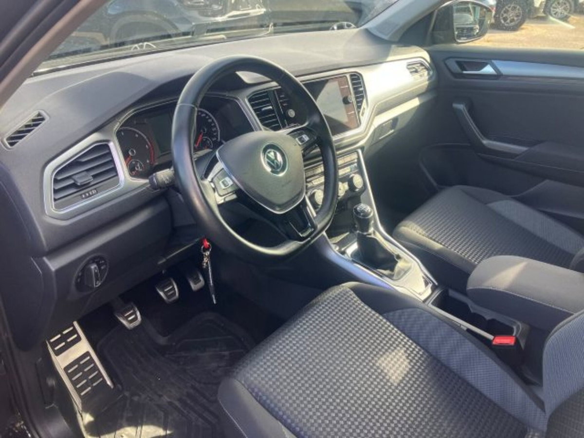 Volkswagen T-Roc 2.0 tdi R-Line 115cv (7)