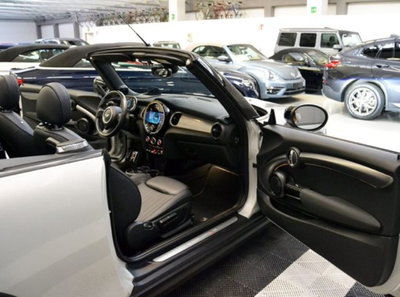 MINI Mini Cabrio 2.0 Cooper S Yours Cabrio (3)