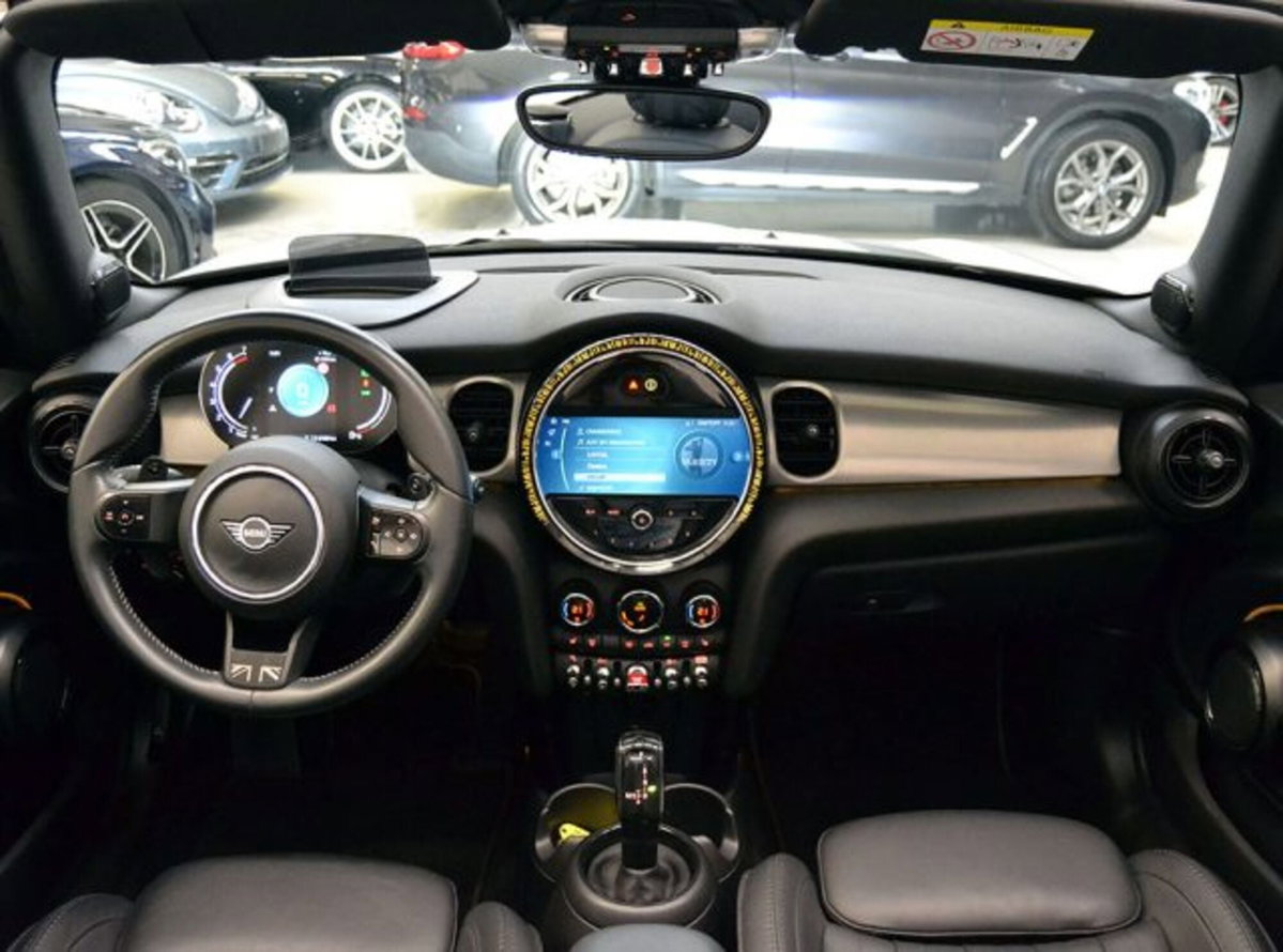MINI Mini Cabrio 2.0 Cooper S Yours Cabrio (5)
