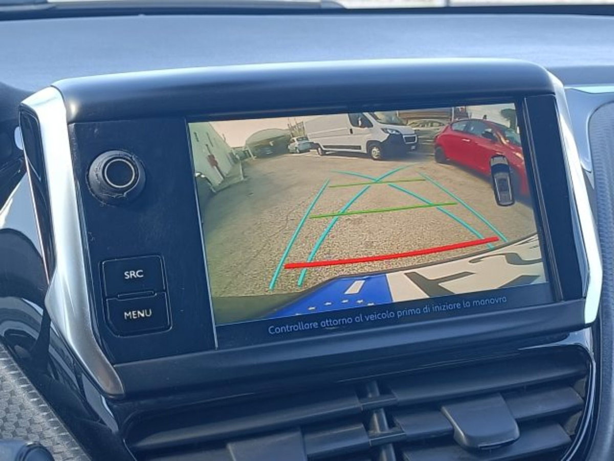 Peugeot 2008 120 EAT6 S&S Crossway (12)