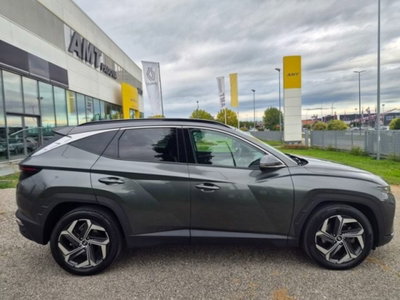 Hyundai Tucson 1.6 hev Exellence 4wd auto (2)