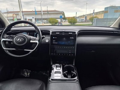 Hyundai Tucson 1.6 hev Exellence 4wd auto (4)