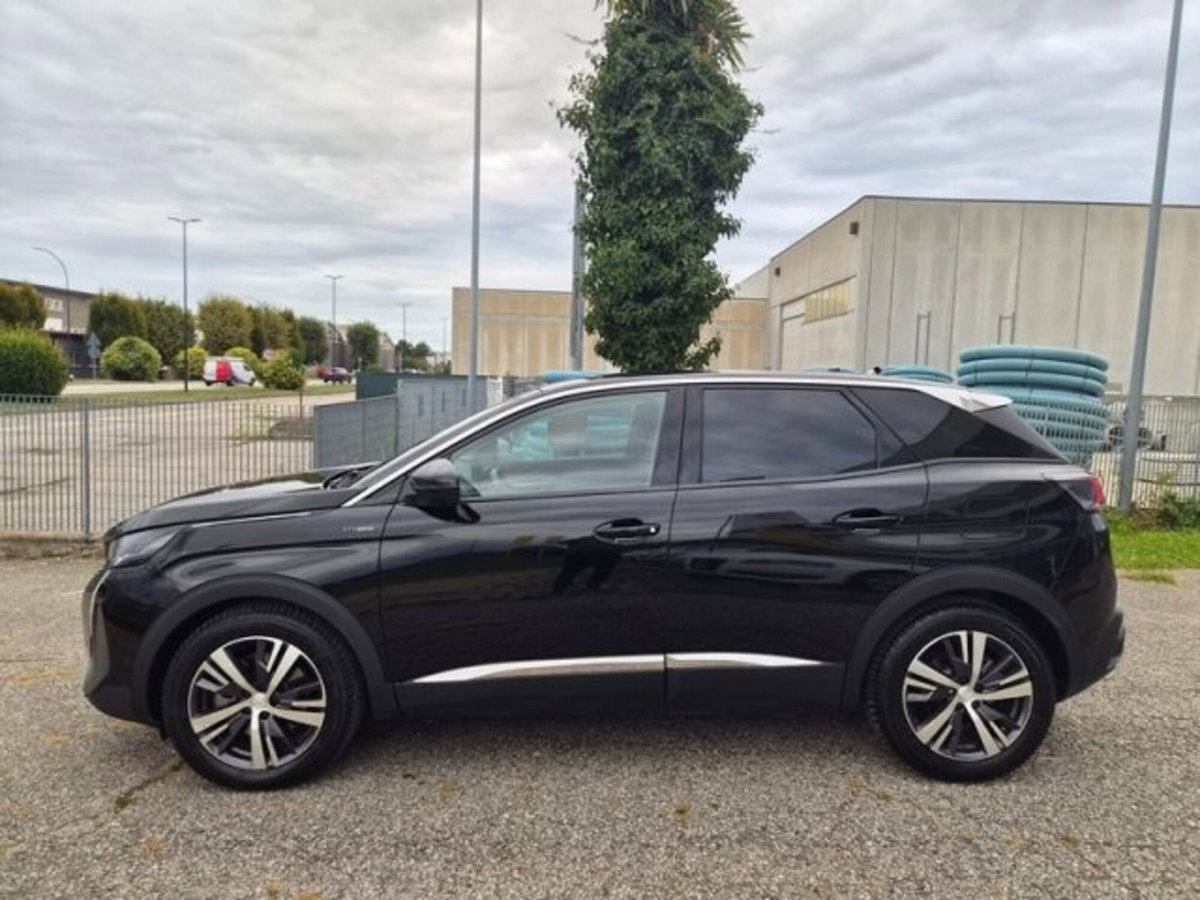 Peugeot 3008 Hybrid 225 e-EAT8 Allure Pack (2)