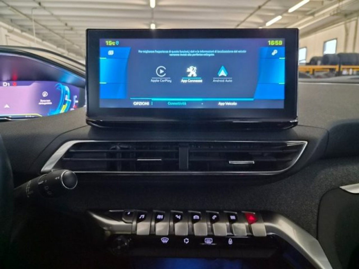Peugeot 3008 Hybrid 225 e-EAT8 Allure Pack (5)