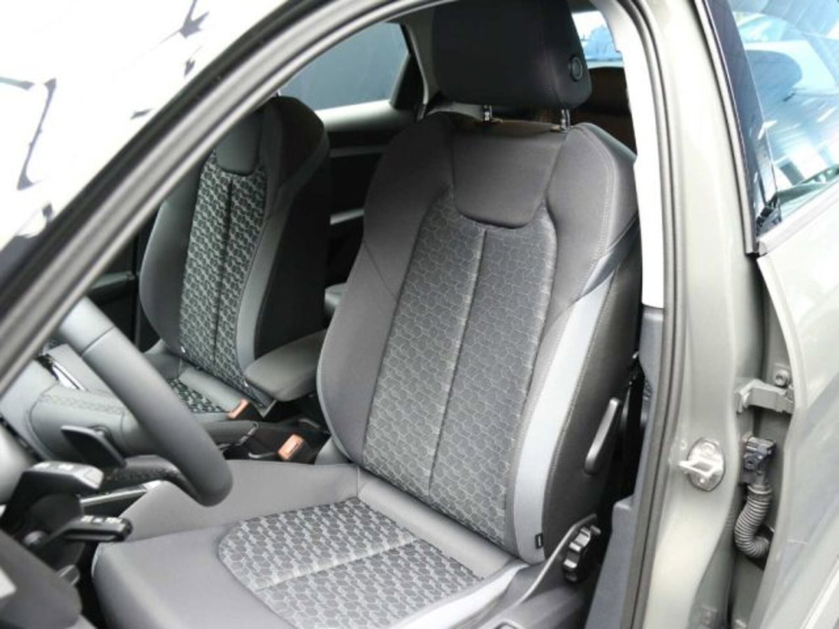 Audi A1 Sportback 30 TFSI S tronic S line edition (15)