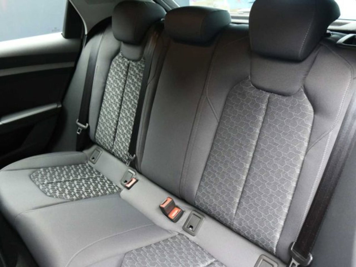 Audi A1 Sportback 30 TFSI S tronic S line edition (16)
