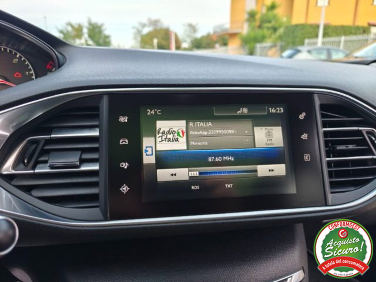 Peugeot 308 SW BlueHDi 120 S&S EAT6 Business (11)