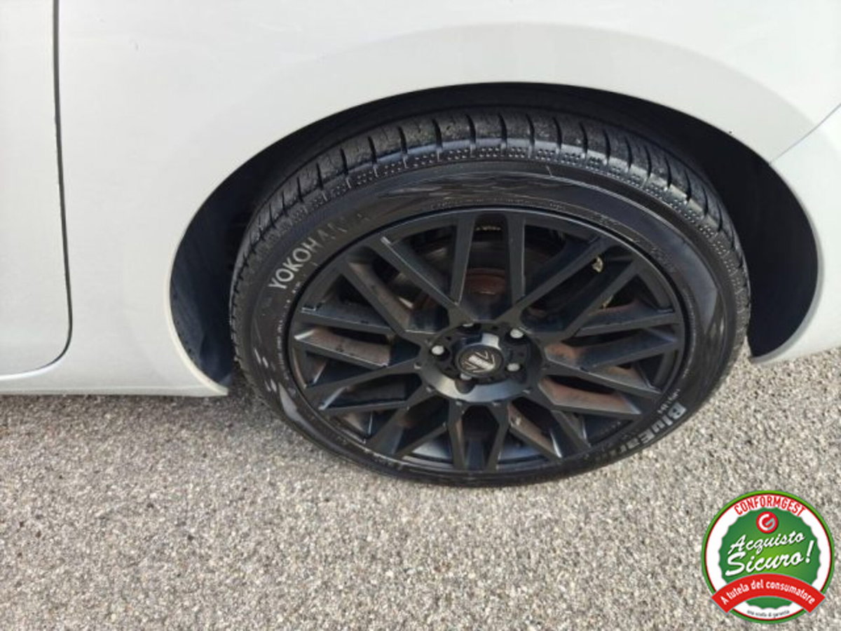 Peugeot 308 SW BlueHDi 120 S&S EAT6 Business (19)