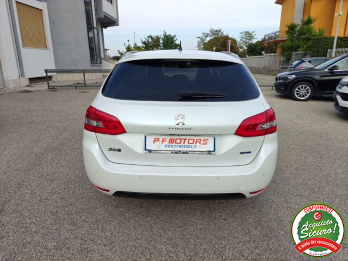 Peugeot 308 SW BlueHDi 120 S&S EAT6 Business (4)