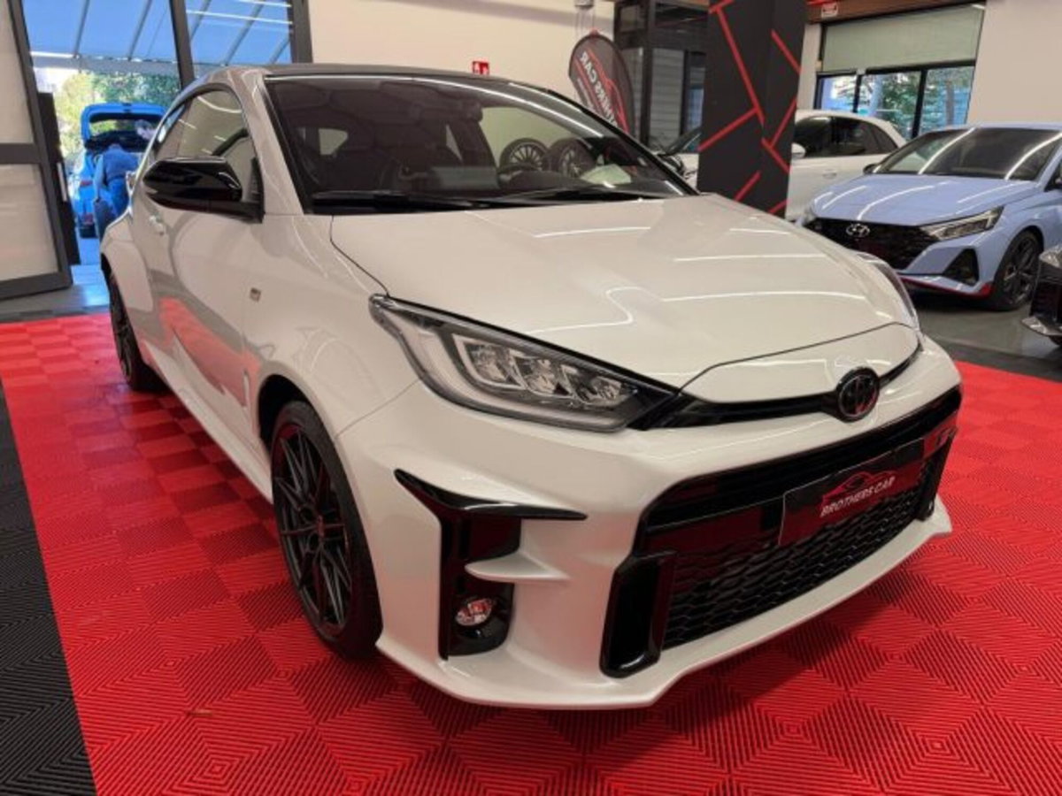 Toyota GR Yaris 1.6 Turbo 3 porte GR Yaris Circuit (3)