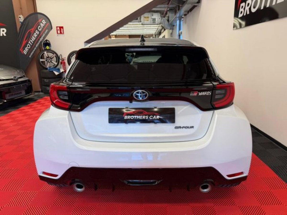 Toyota GR Yaris 1.6 Turbo 3 porte GR Yaris Circuit (6)