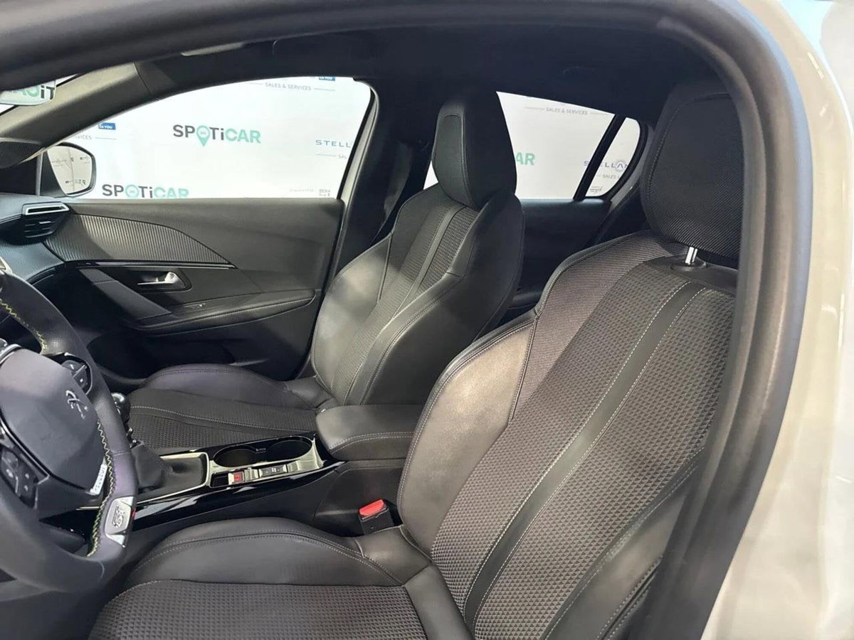 Peugeot 208 PureTech 100 Stop&Start 5 porte GT (16)