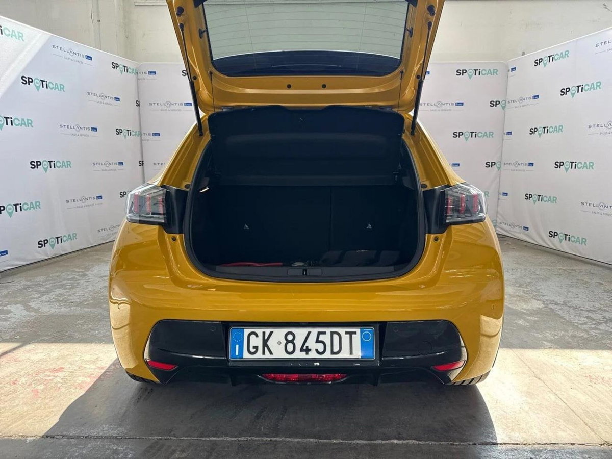 Peugeot 208 motore elettrico 136 CV 5 porte GT Pack (6)
