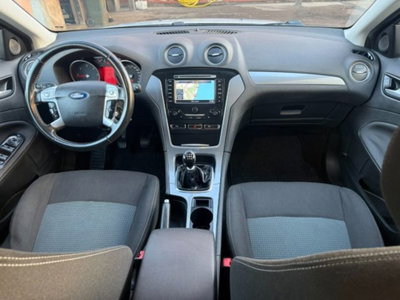 Ford Mondeo Station Wagon 2.0 TDCi 140 CV Station Wagon Nav Edition (14)