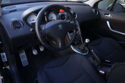 Peugeot 308 SW 1.6 THP 175CV Ciel GT (15)