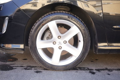 Peugeot 308 SW 1.6 THP 175CV Ciel GT (6)