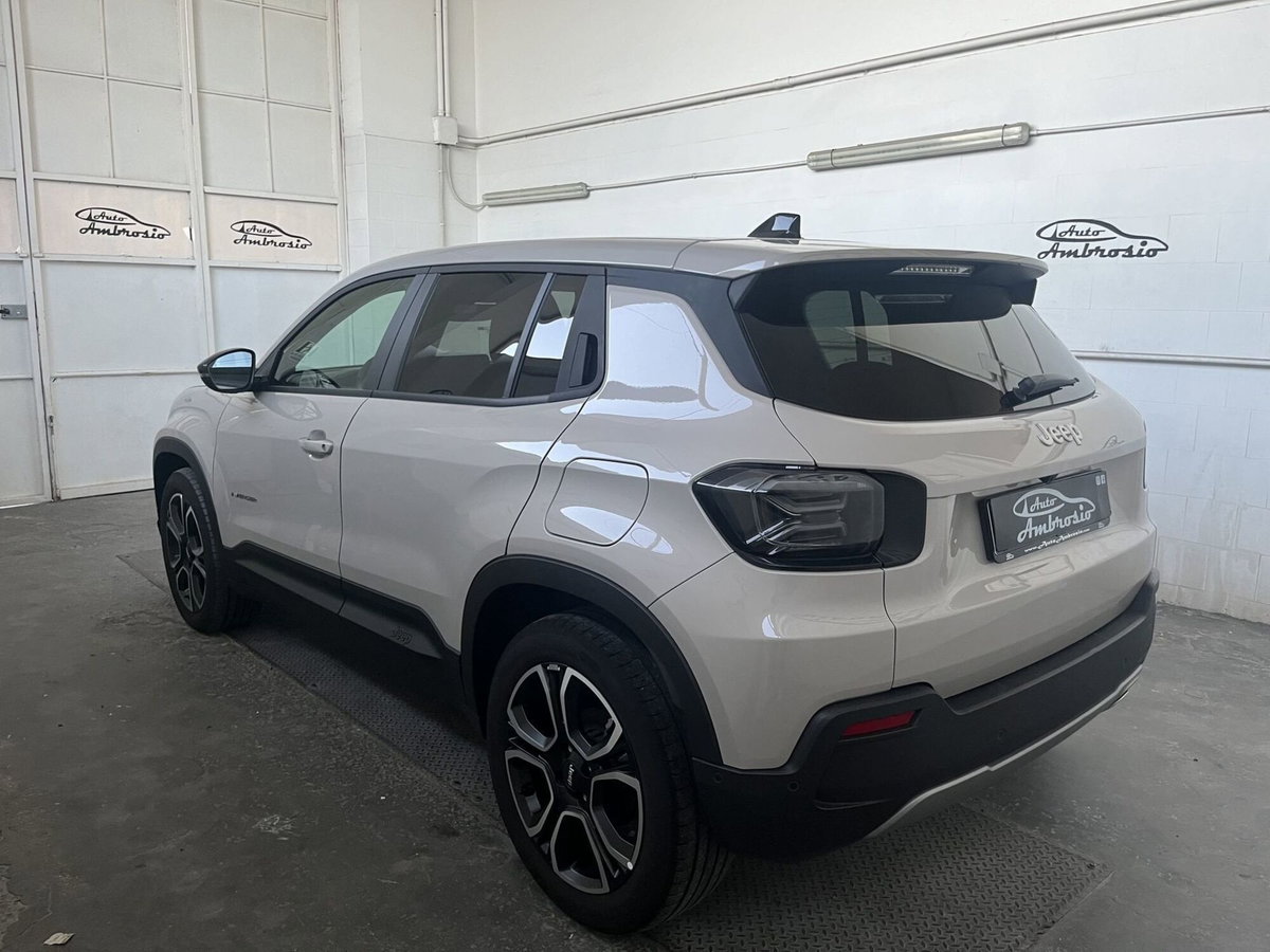Jeep Avenger 1.2 turbo Summit fwd 100cv (3)