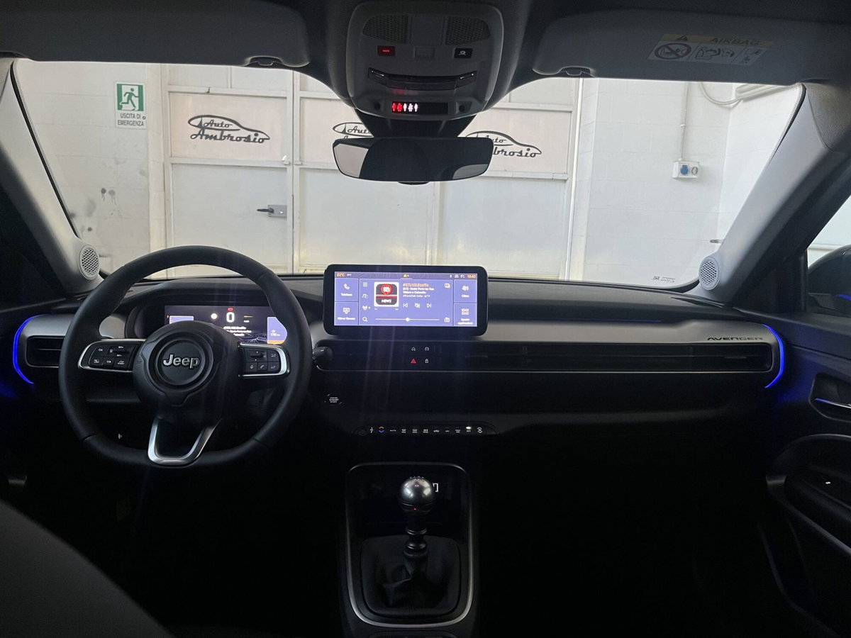 Jeep Avenger 1.2 turbo Summit fwd 100cv (7)