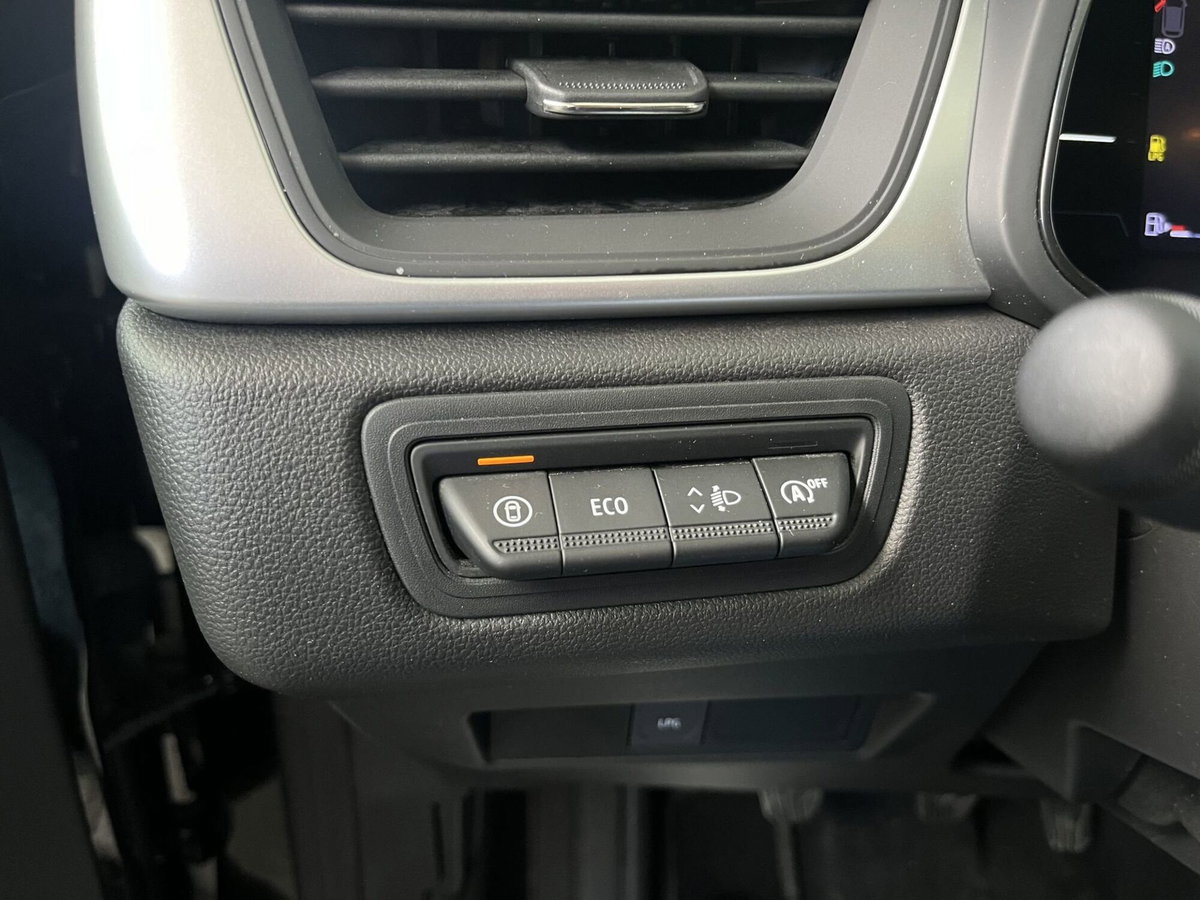 Renault Captur 1.0 eco-g Techno 100cv (16)