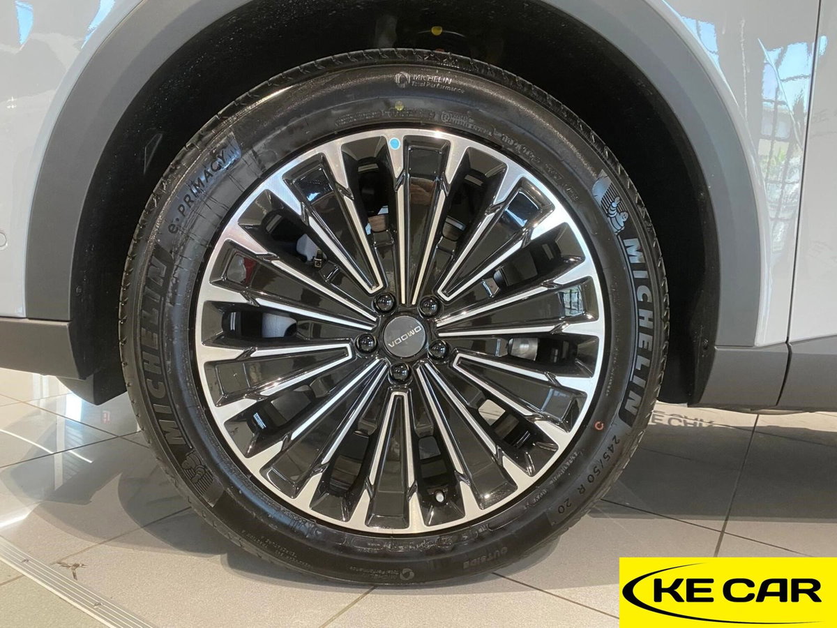 Omoda Omoda 9 SHS-P 1.5 tgdi phev Premium i-awd dht (8)