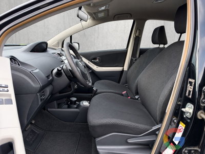 Toyota Yaris 1.3 5 porte (6)