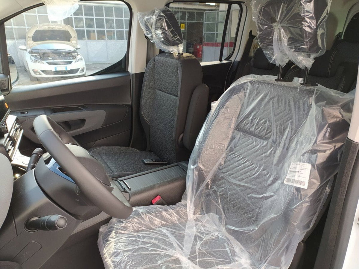 Peugeot Rifter BlueHDi 100 Allure Standard (11)