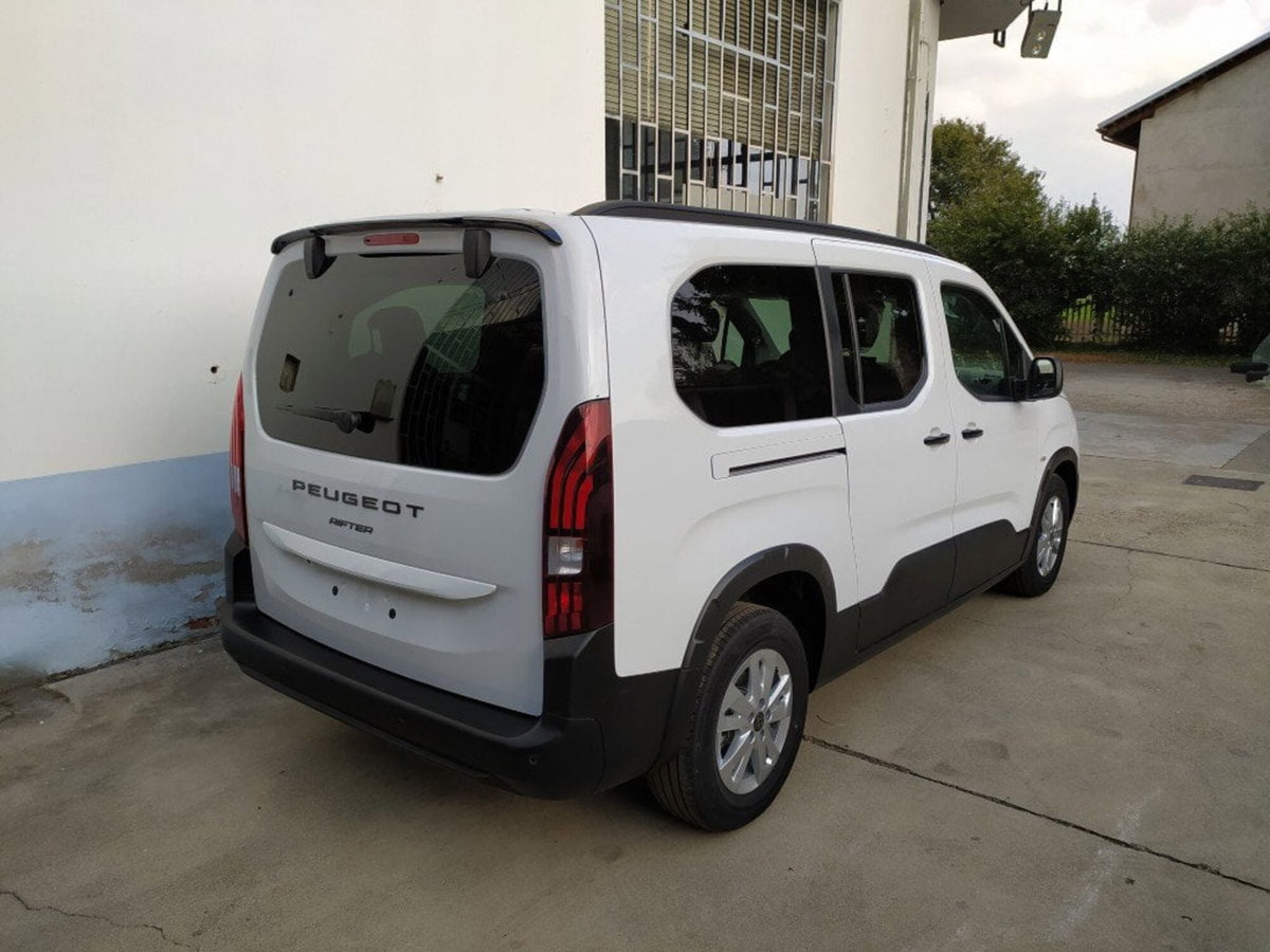 Peugeot Rifter BlueHDi 100 Allure Standard (15)
