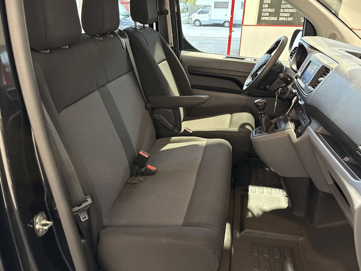 Toyota Proace Verso Verso 2.0D 14CV L2 D Lounge (13)