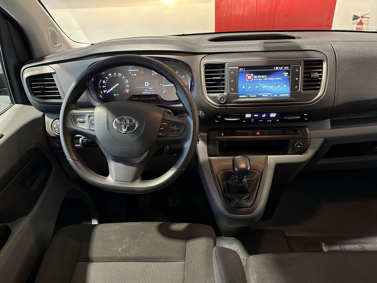 Toyota Proace Verso Verso 2.0D 14CV L2 D Lounge (16)