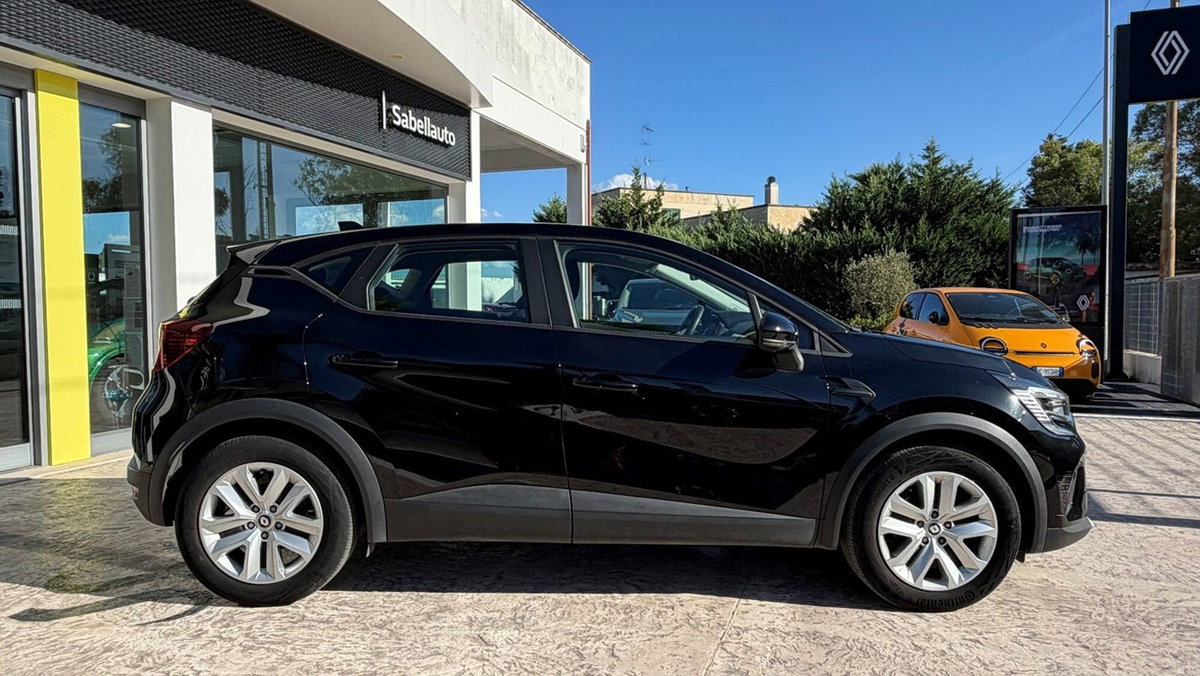 Renault Captur 1.6 full hybrid Techno 145cv auto (4)