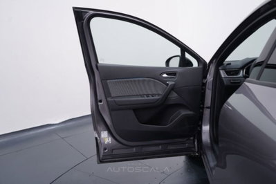 Renault Captur 1.2 eco-g Techno 120cv (9)