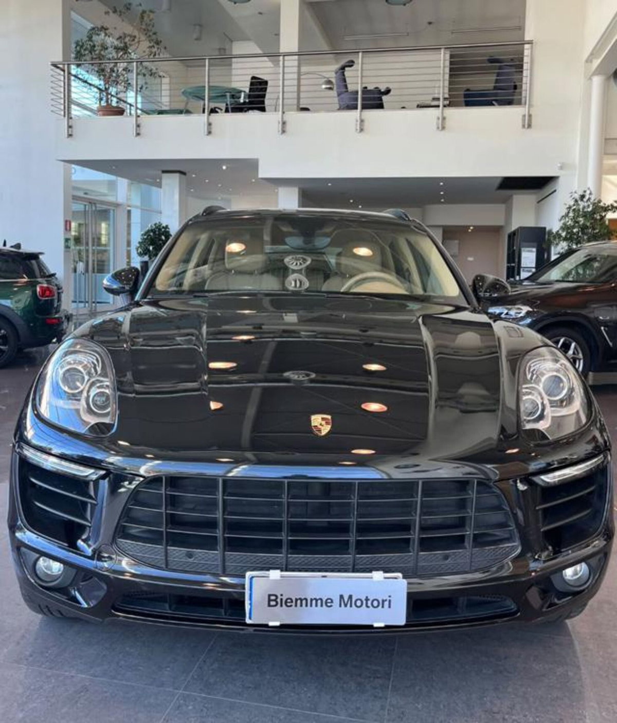 Porsche Macan S (2)