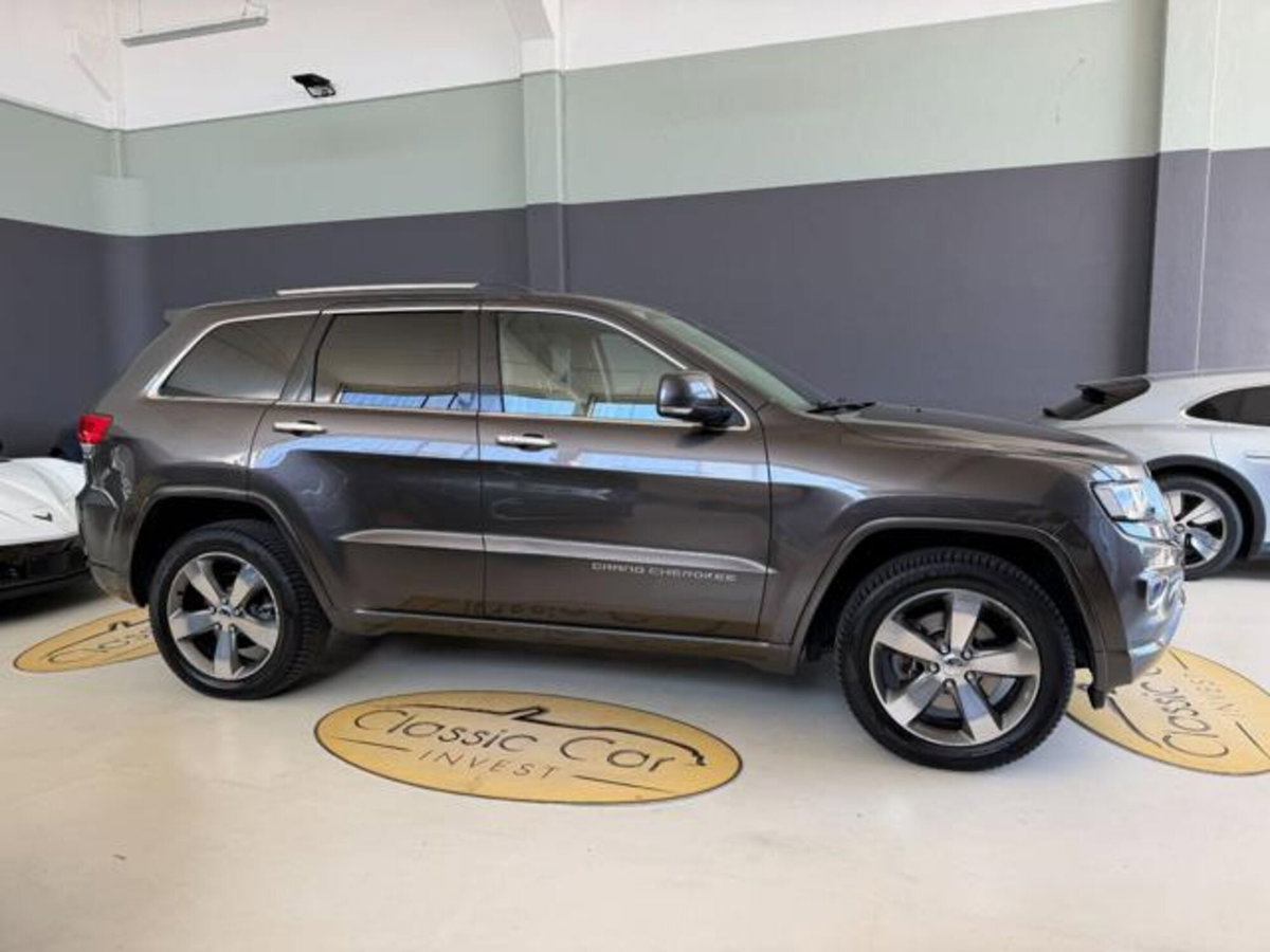 Jeep Grand Cherokee 3.0 V6 CRD 250 CV Multijet II Overland (15)