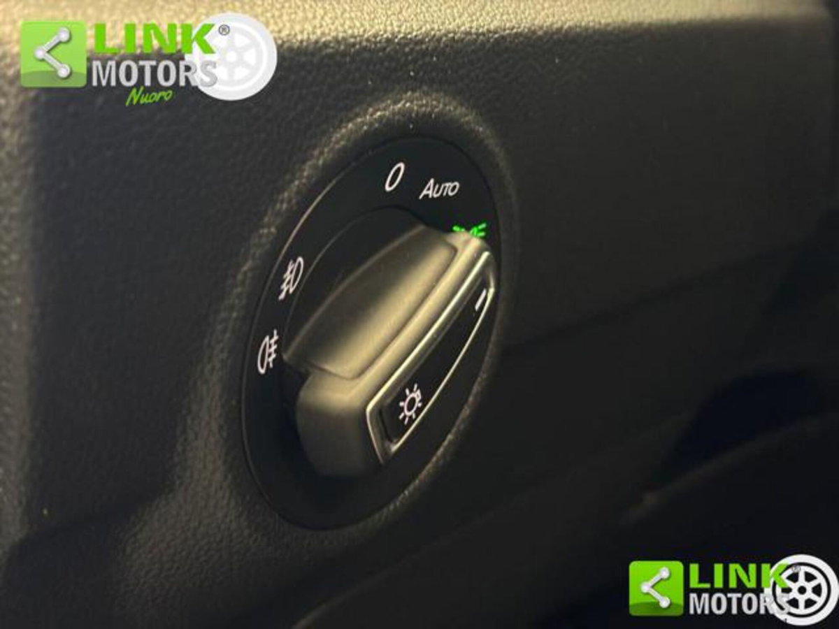 Volkswagen T-Roc 1.6 TDI SCR Style BlueMotion Technology (12)