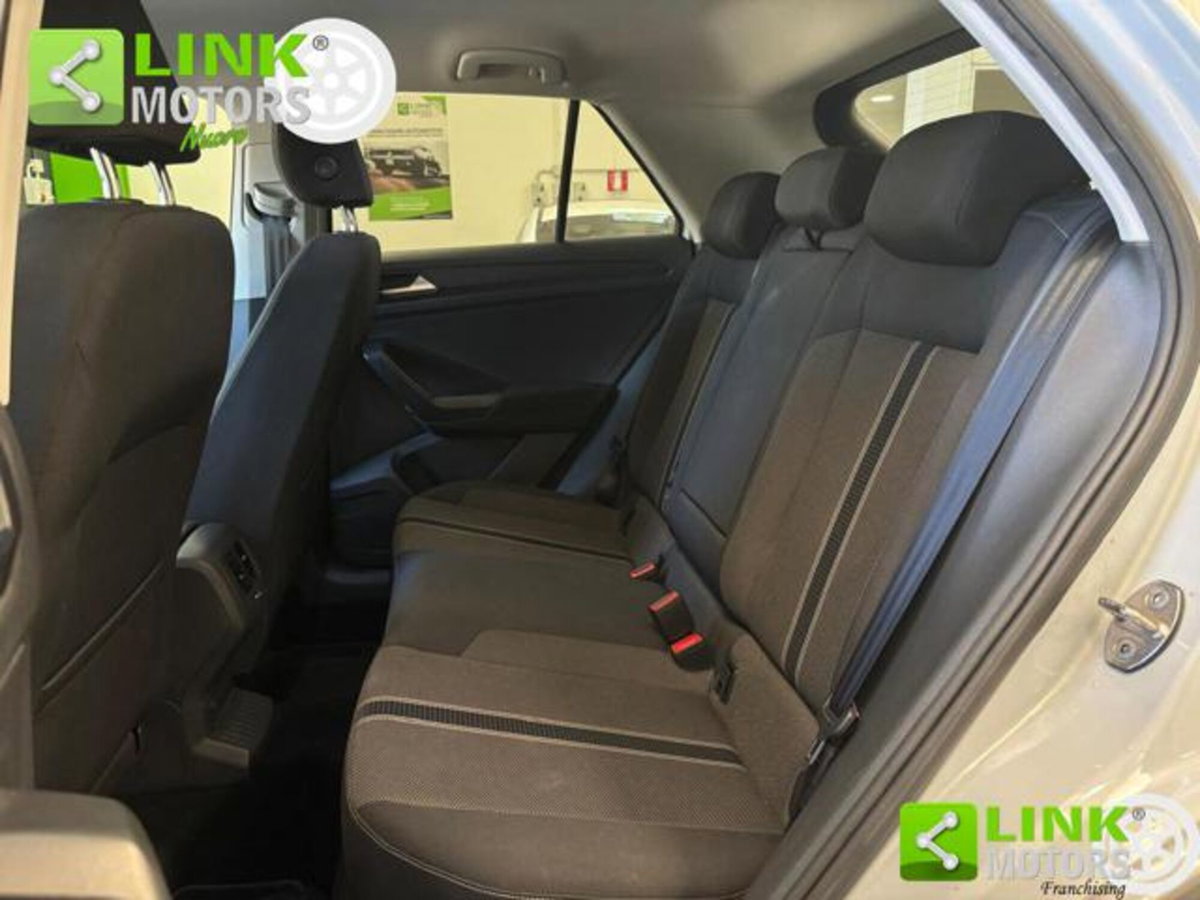 Volkswagen T-Roc 1.6 TDI SCR Style BlueMotion Technology (19)
