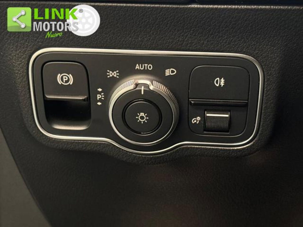 Mercedes-Benz Classe B 180 d Automatic Executive (17)