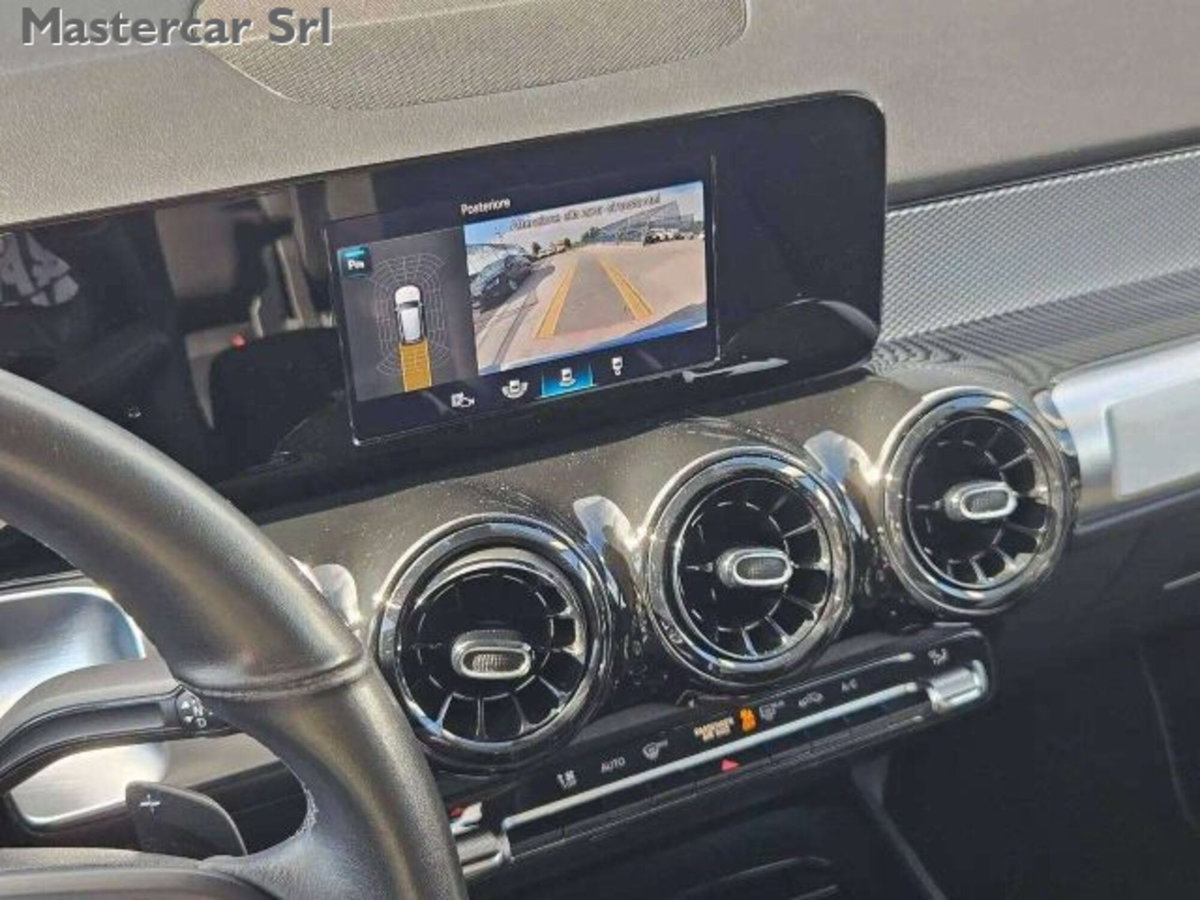 Mercedes-Benz GLB 180 d Business Extra auto 7p.ti (11)