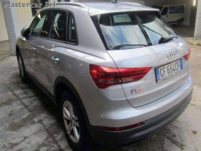 Audi Q3 35 2.0 tdi Business Advanced s-tronic (3)