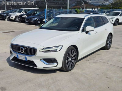 Volvo V60 T6 Recharge AWD Plug-in Hybrid Inscription (2)