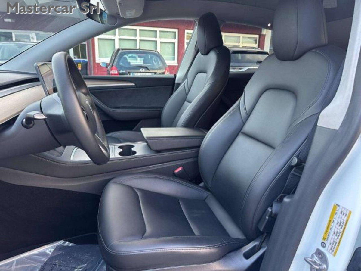Tesla Model Y Long Range Dual Motor awd (10)