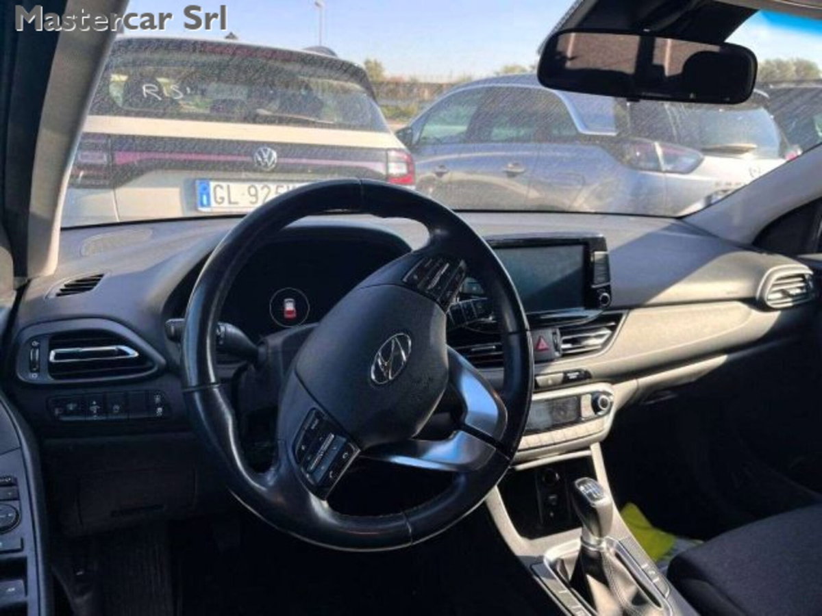 Hyundai i30 1.0 t-gdi 48V Prime 120cv dct (4)